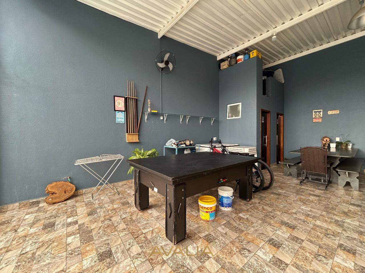 Edícula à venda no Jardim Colonial: 