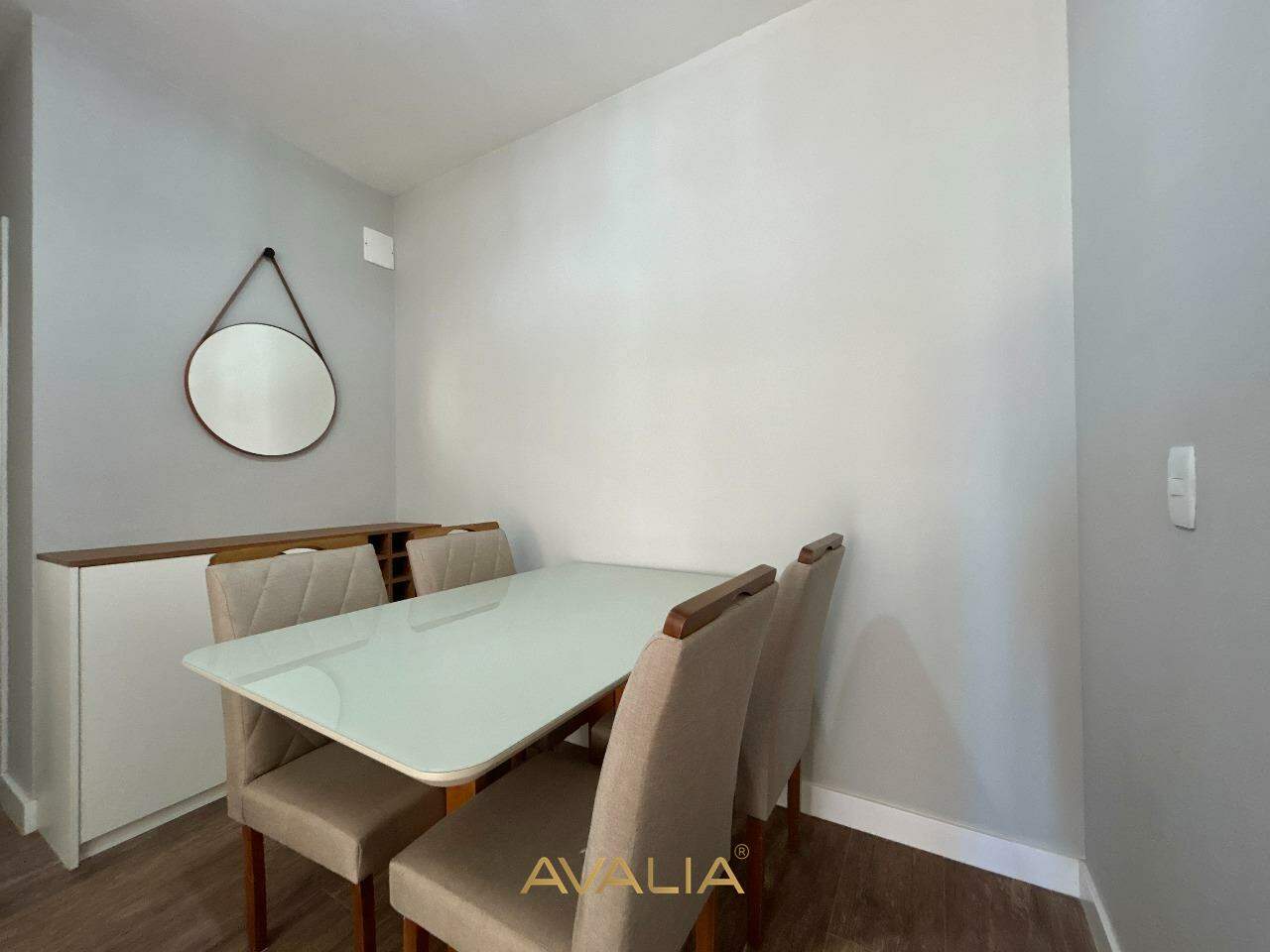 Apartamento para aluguel no Bairro Pau Preto: 