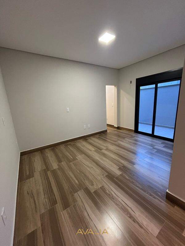 Casa em condomínio à venda no Condomínio Terra Magna: 