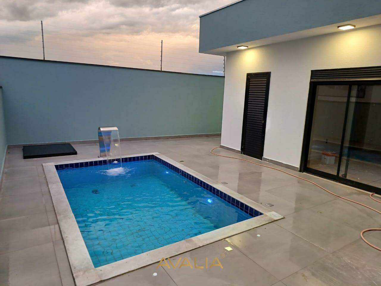 Casa em condomínio à venda no Jardim Residencial Alto de Itaici: 