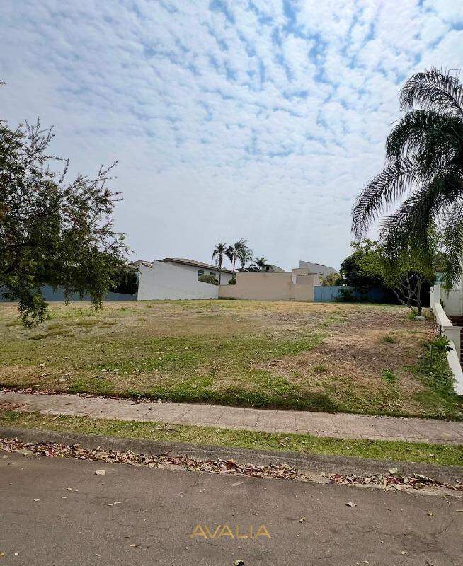 Lote em condomínio à venda no Jardim Vila Paradiso: 
