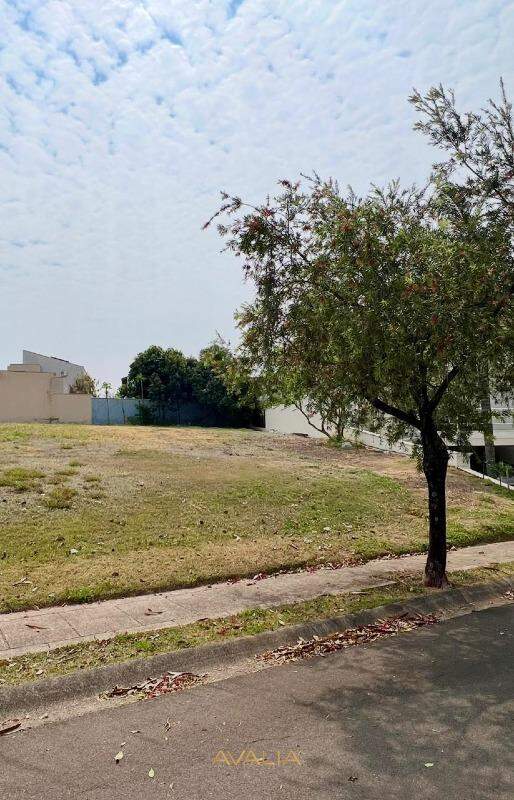 Lote em condomínio à venda no Jardim Vila Paradiso: 