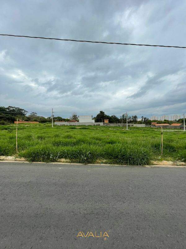 Lote à venda no Jardim Casablanca: 