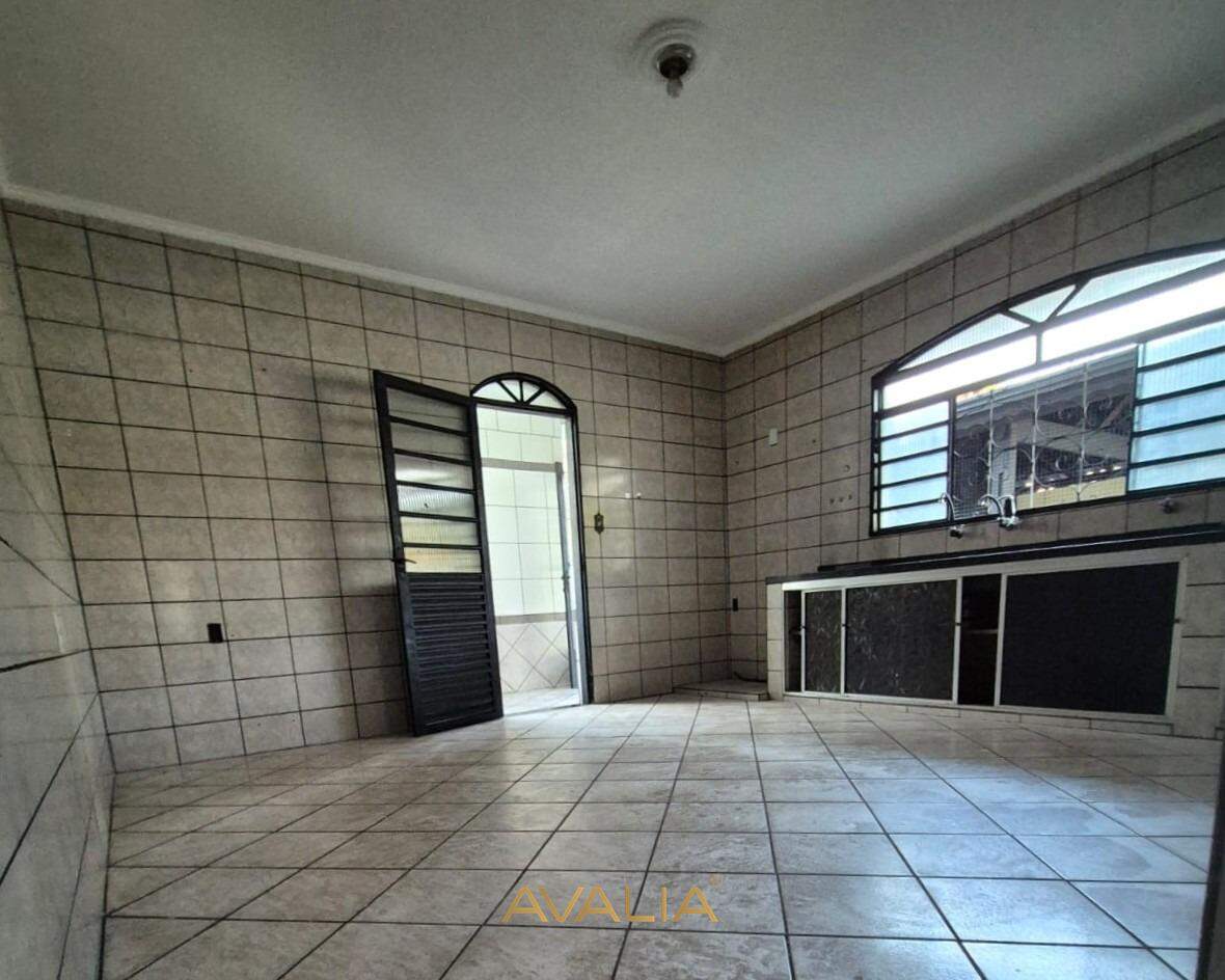 Casa à venda no Jardim Alice: 