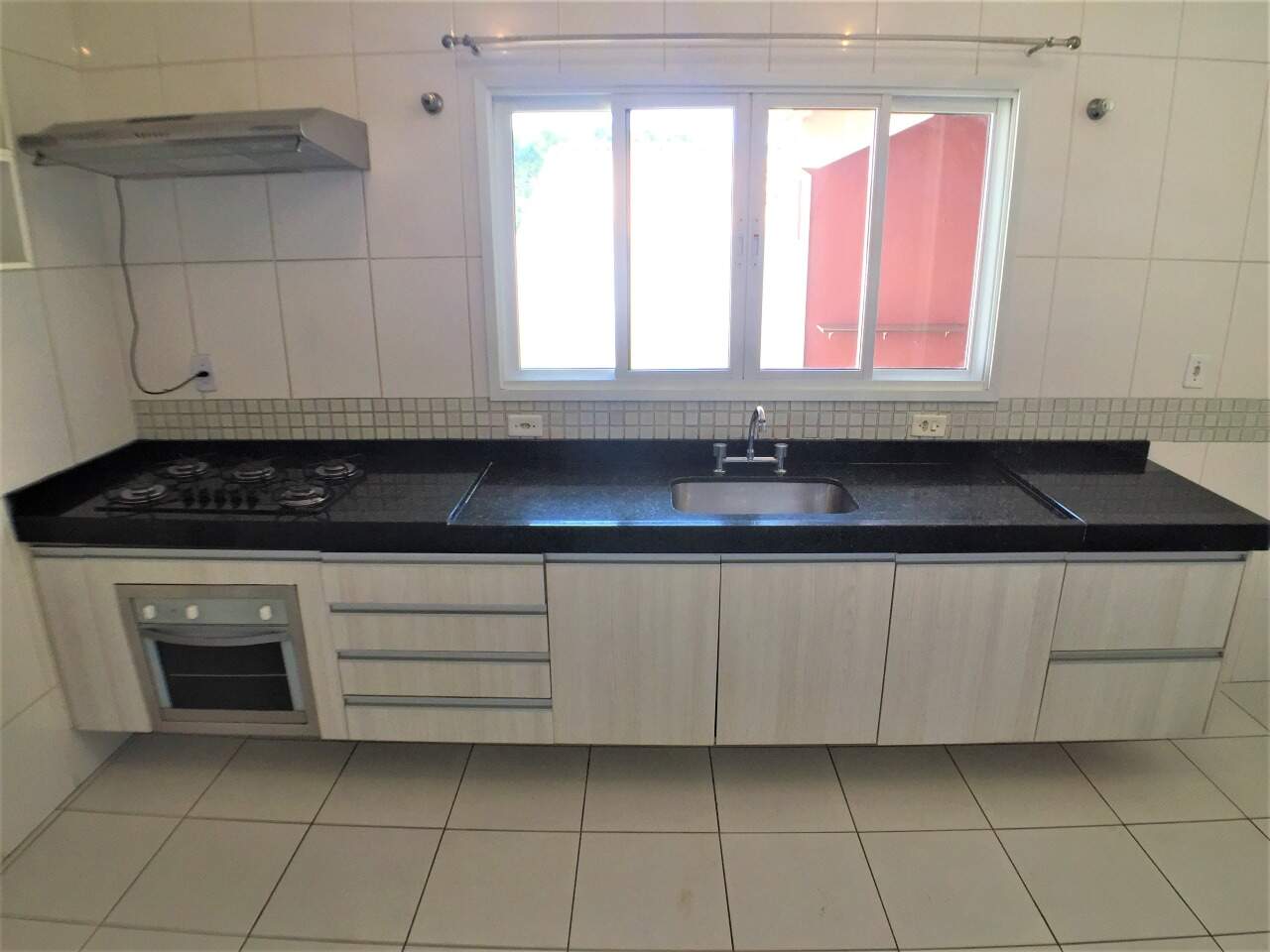 Casa em condomínio à venda no Portal das Acácias: Cozinha