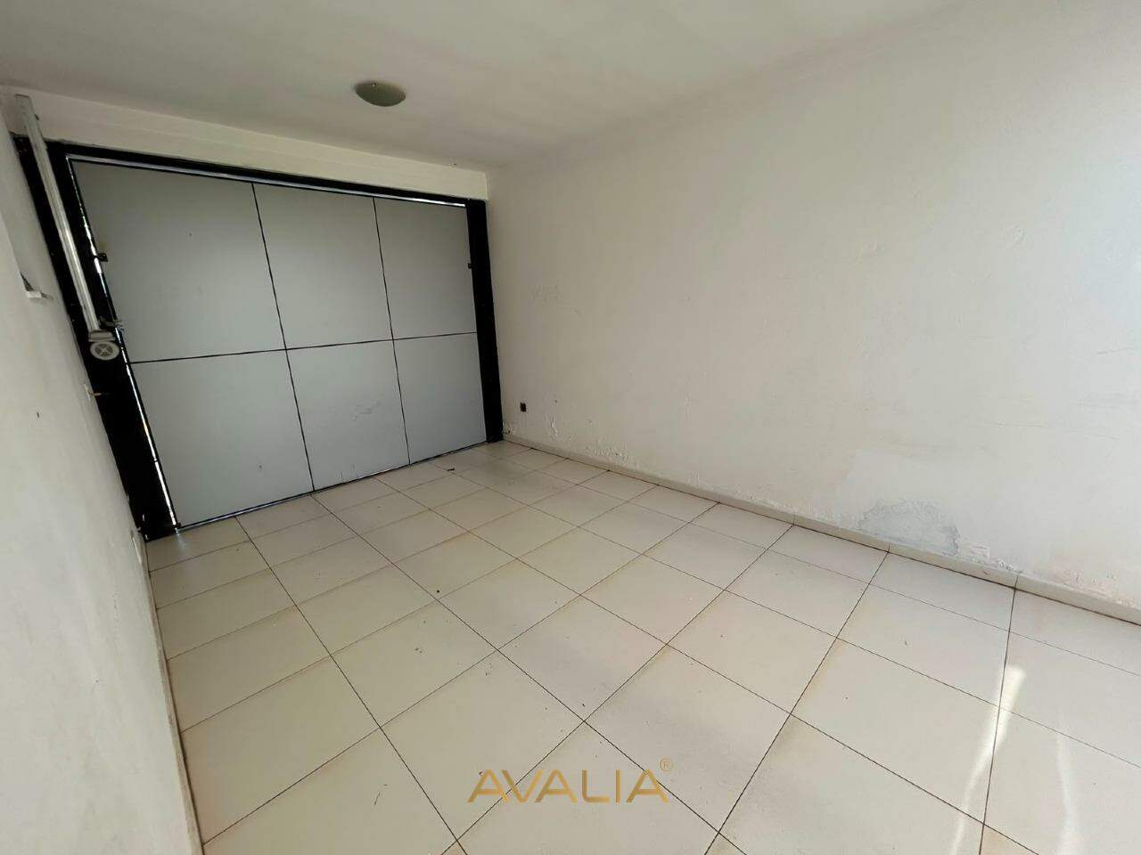 Salão para aluguel no Vila Vitória II: 