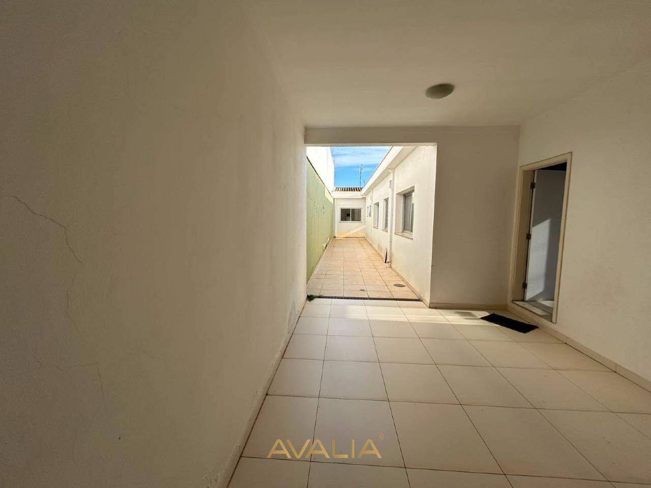 Salão para aluguel no Vila Vitória II: 