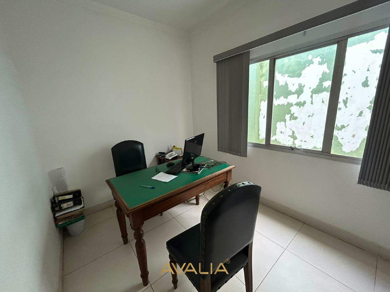 Salão para aluguel no Vila Vitória II: 