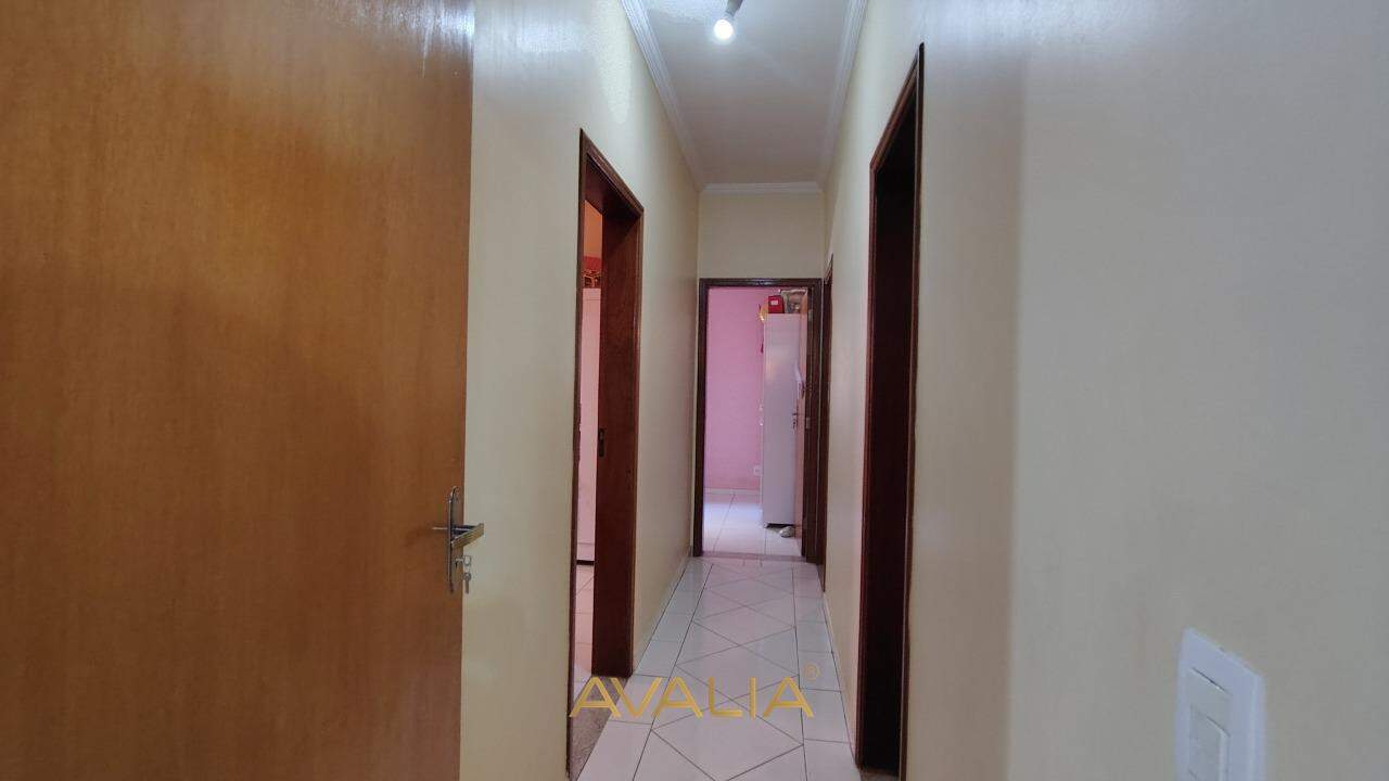 Casa à venda no Jardim Regina: 