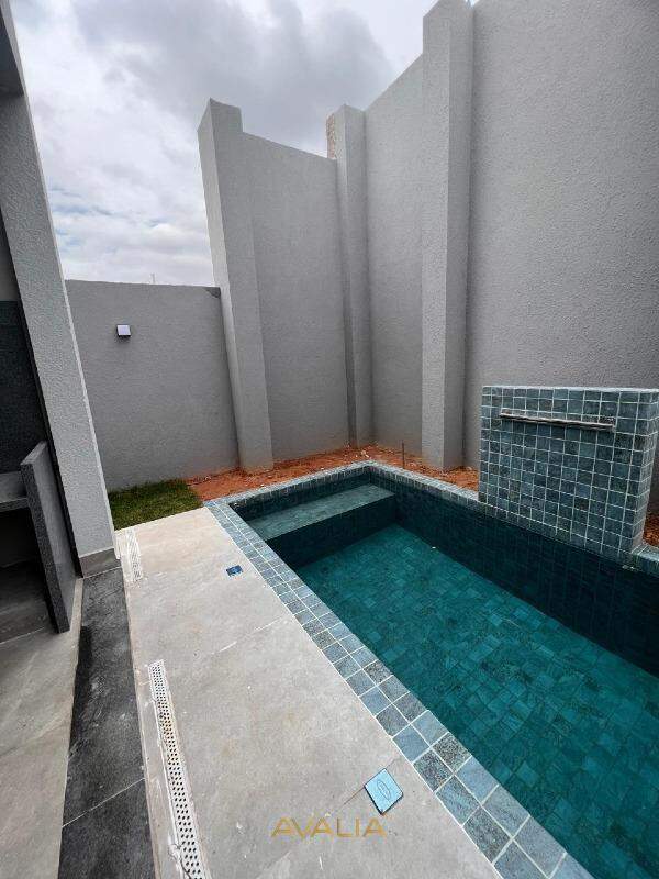 Casa em condomínio à venda no Jardim Laguna: 