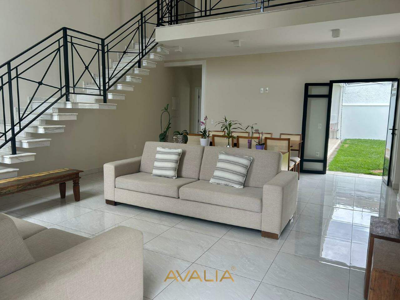 Casa em condomínio à venda no Jardim Residencial Maria Dulce: 