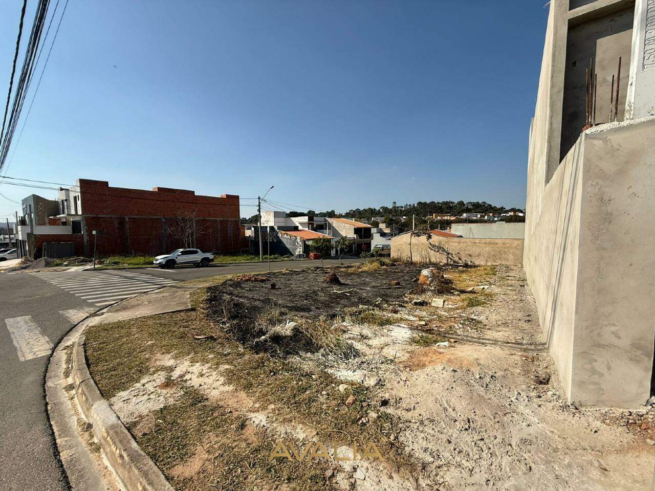 Lote à venda no Jardim Guarujá: 