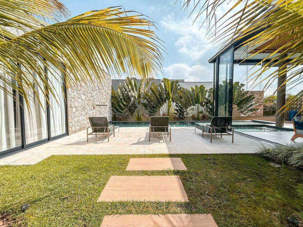 Casa em condomínio à venda no Jardim Residencial Santa Clara: Quintal