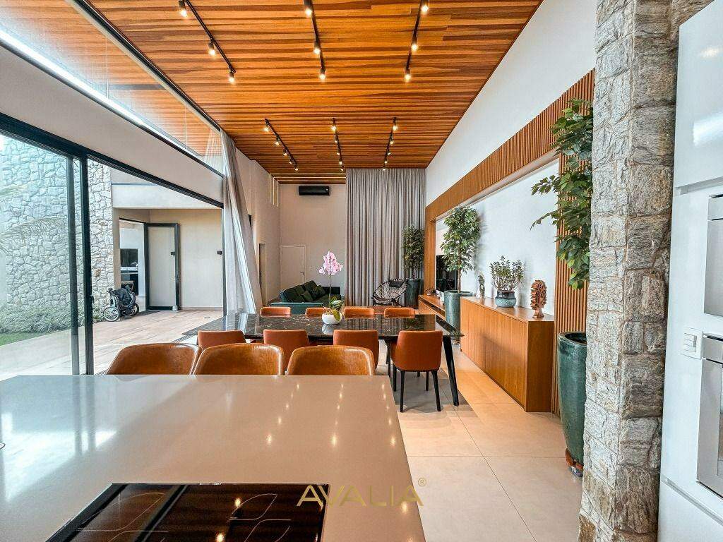 Casa em condomínio à venda no Jardim Residencial Santa Clara: Sala 