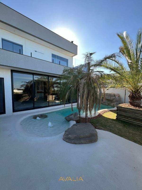 Casa em condomínio à venda no Jardins Di Roma: 
