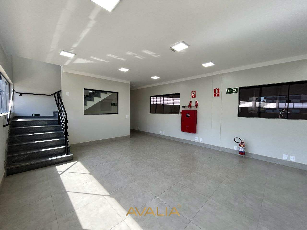 Galpão para aluguel no Europark Comercial: 