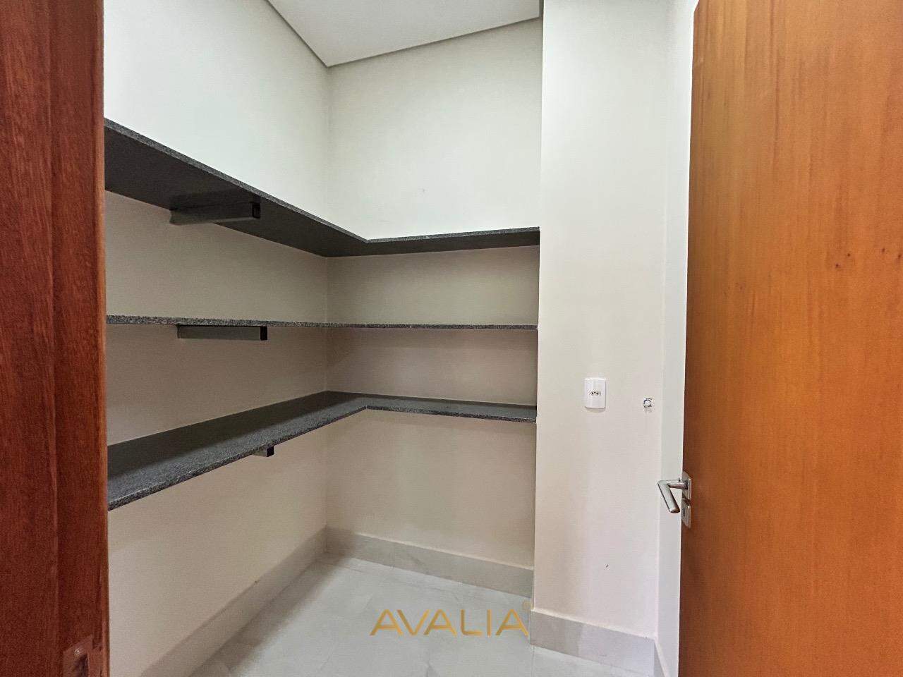 Casa em condomínio à venda no Jardim Residencial Dona Maria José: 