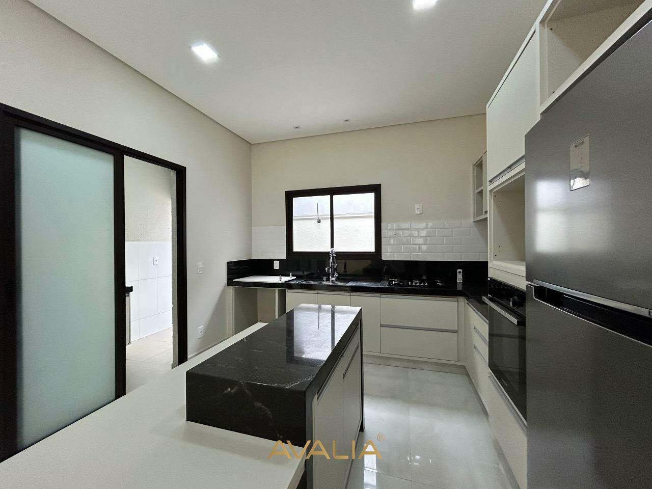Casa em condomínio à venda no Jardim Residencial Dona Maria José: 