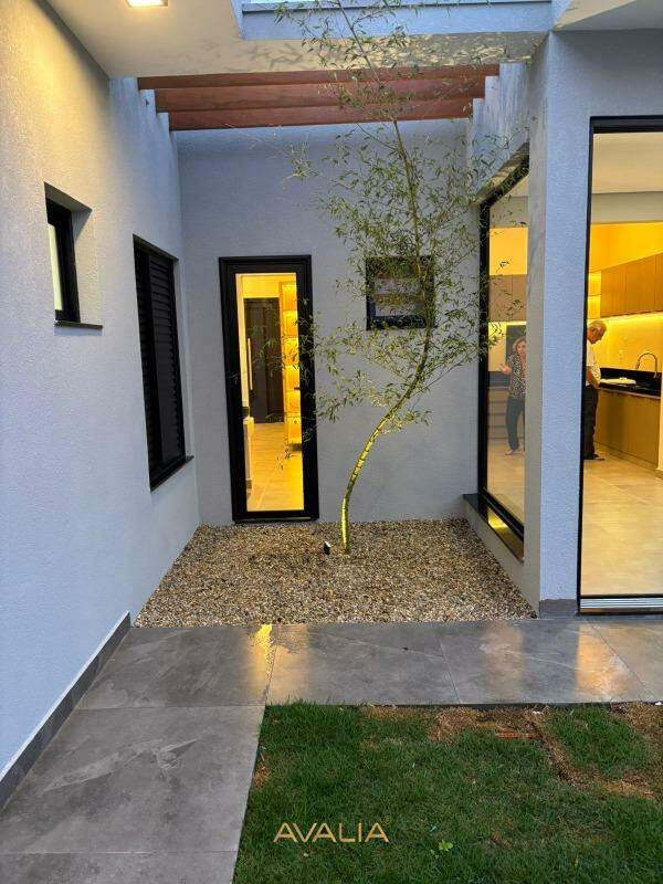 Casa à venda no Jardim Laguna: 