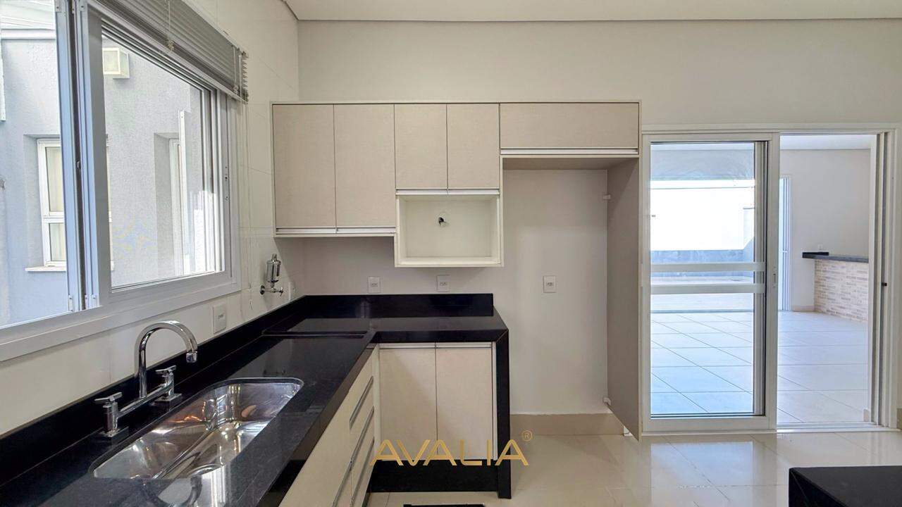 Casa em condomínio para aluguel no Jardim Residencial Dona Lucilla: 
