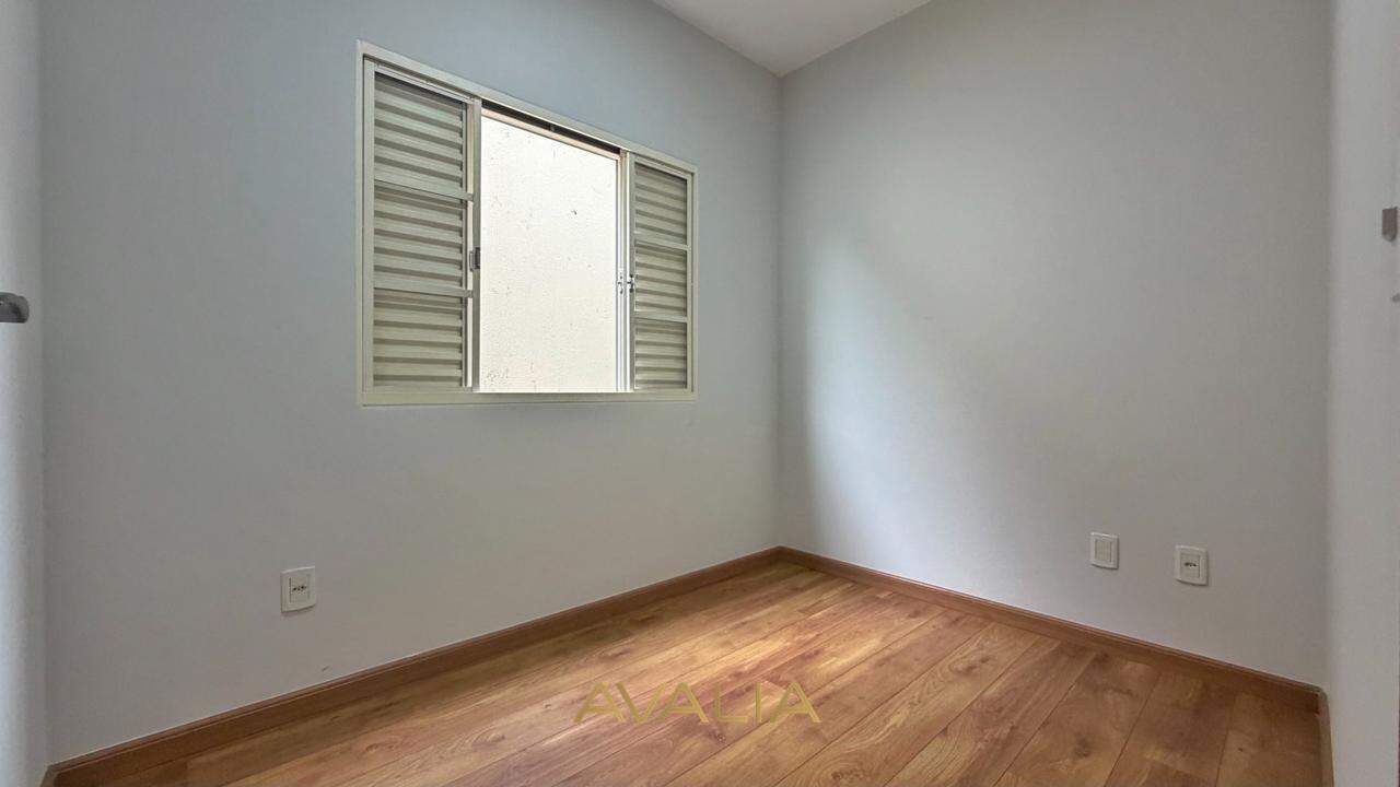 Casa em condomínio à venda no Jardim Tropical: 