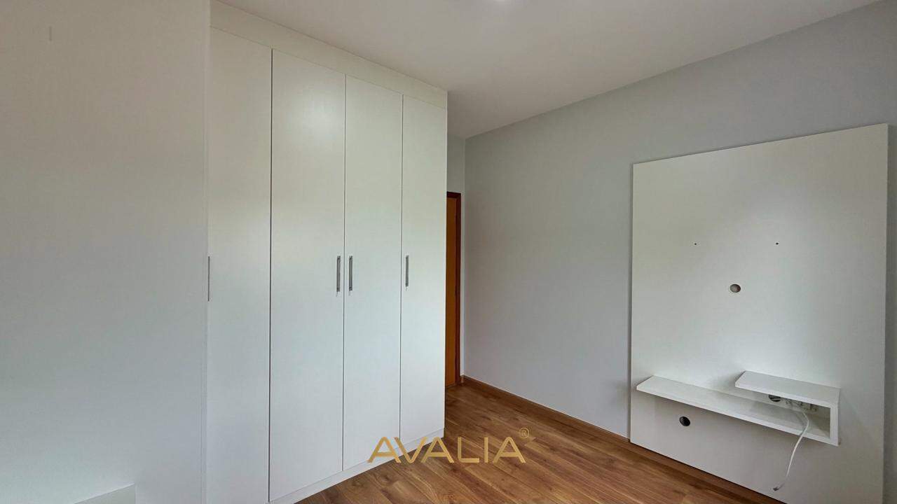 Casa em condomínio à venda no Jardim Tropical: 