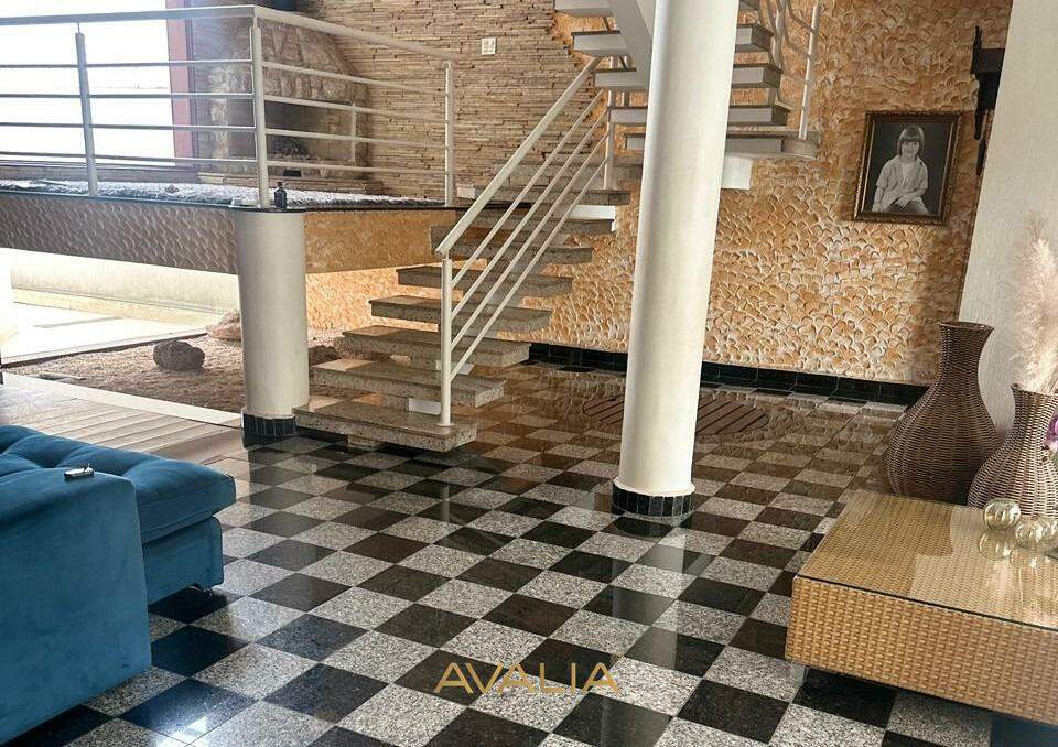 Sobrado à venda no Jardim Esplanada II: 