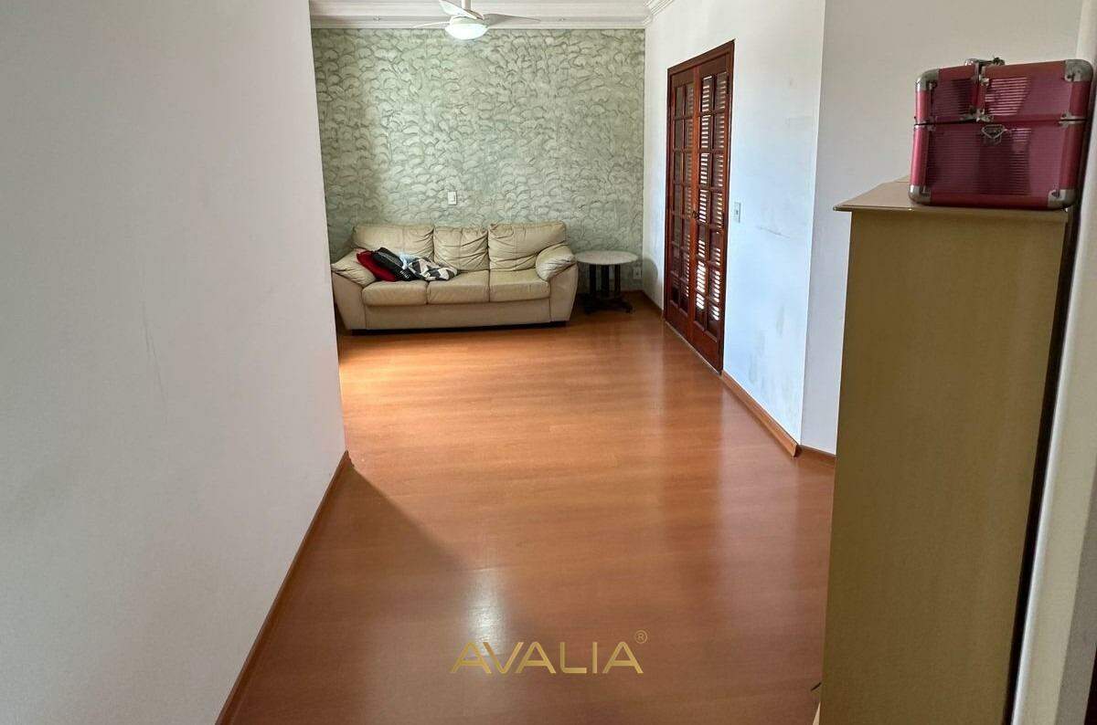 Sobrado à venda no Jardim Esplanada II: 