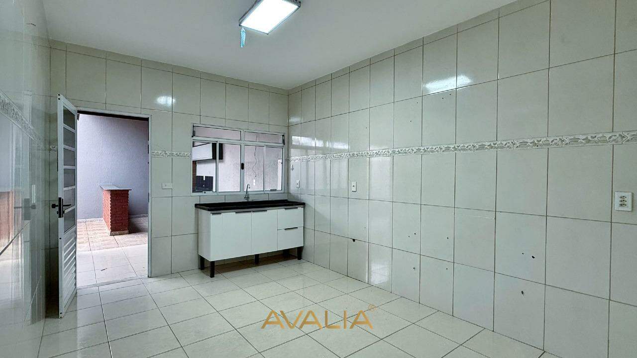 Casa para aluguel no Jardim Rêmulo Zoppi: 
