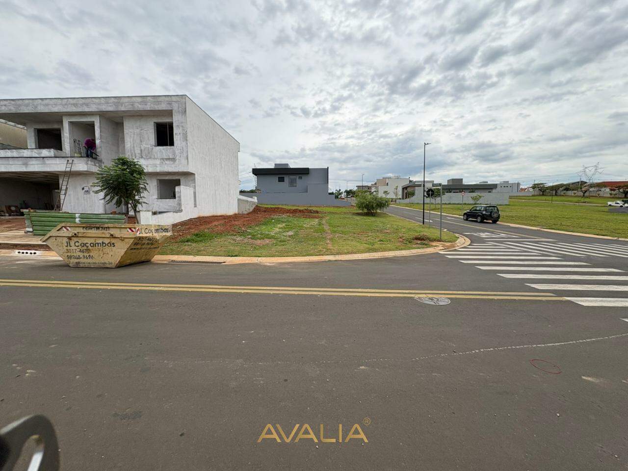 Lote em condomínio à venda no Jardim Villa Sapezal: 