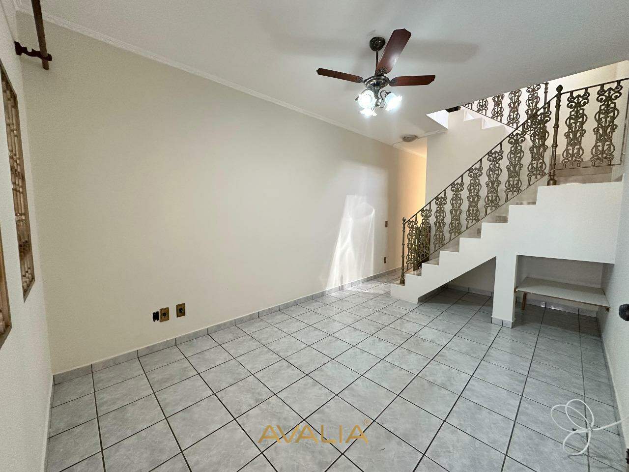 Sobrado à venda no Vila Teller: 