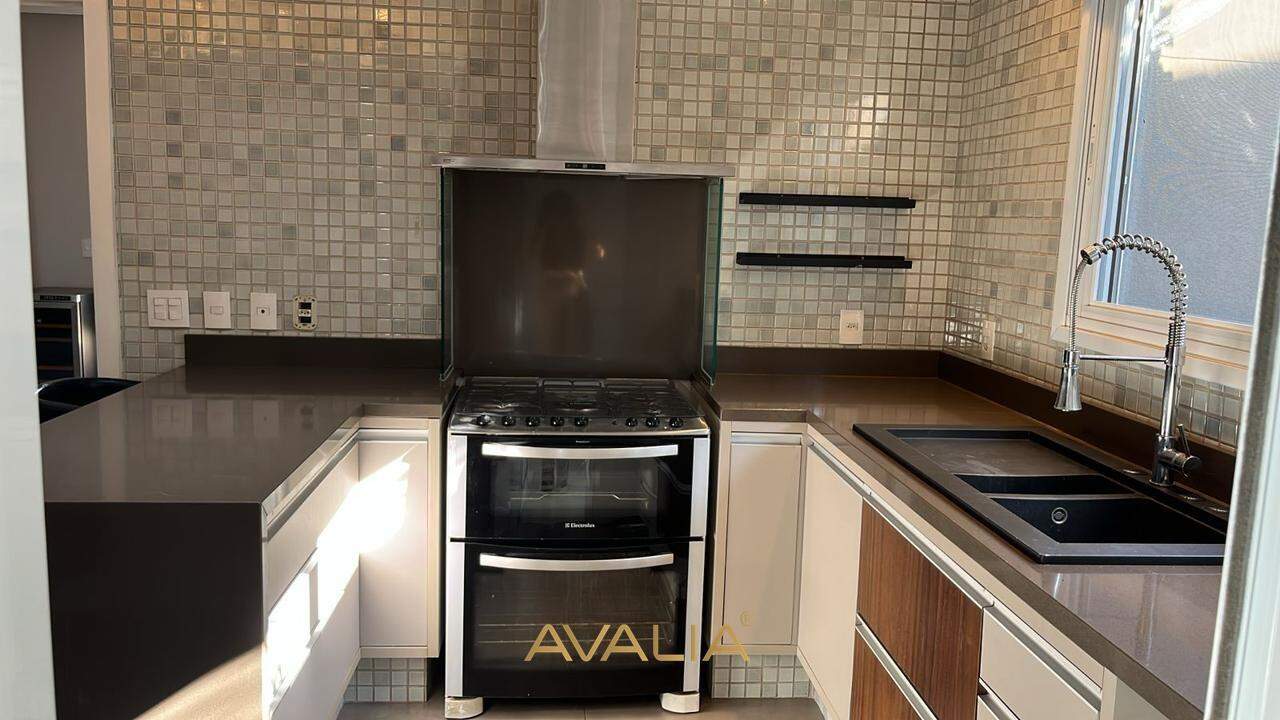 Casa em condomínio à venda no Jardim Vila Paradiso: 