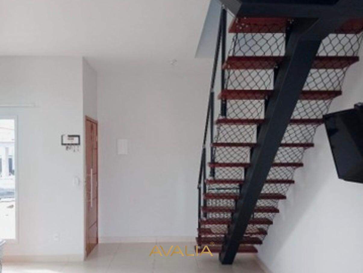 Casa em condomínio à venda no Jardins do Império: 