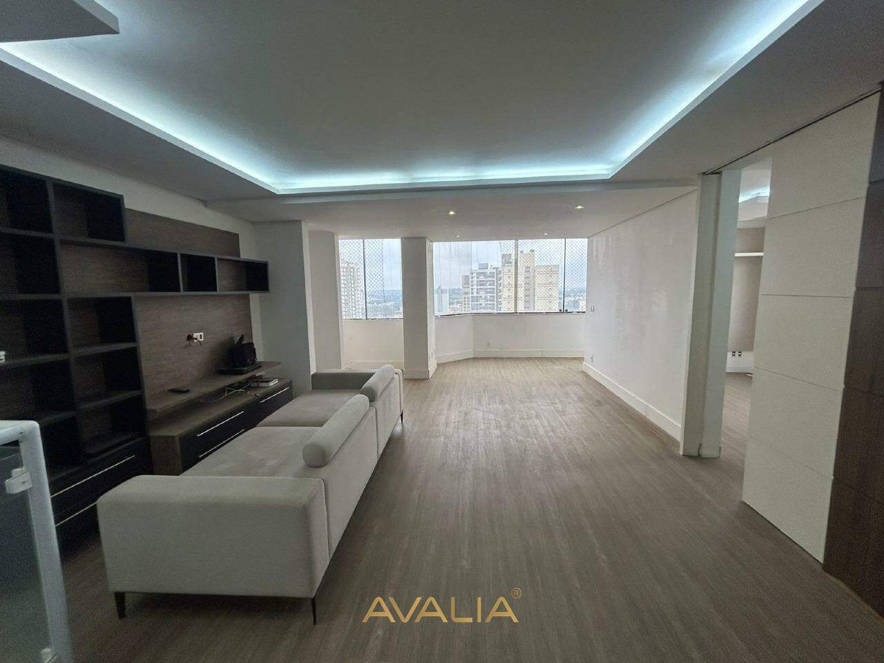 Apartamento Duplex à venda no Centro: 