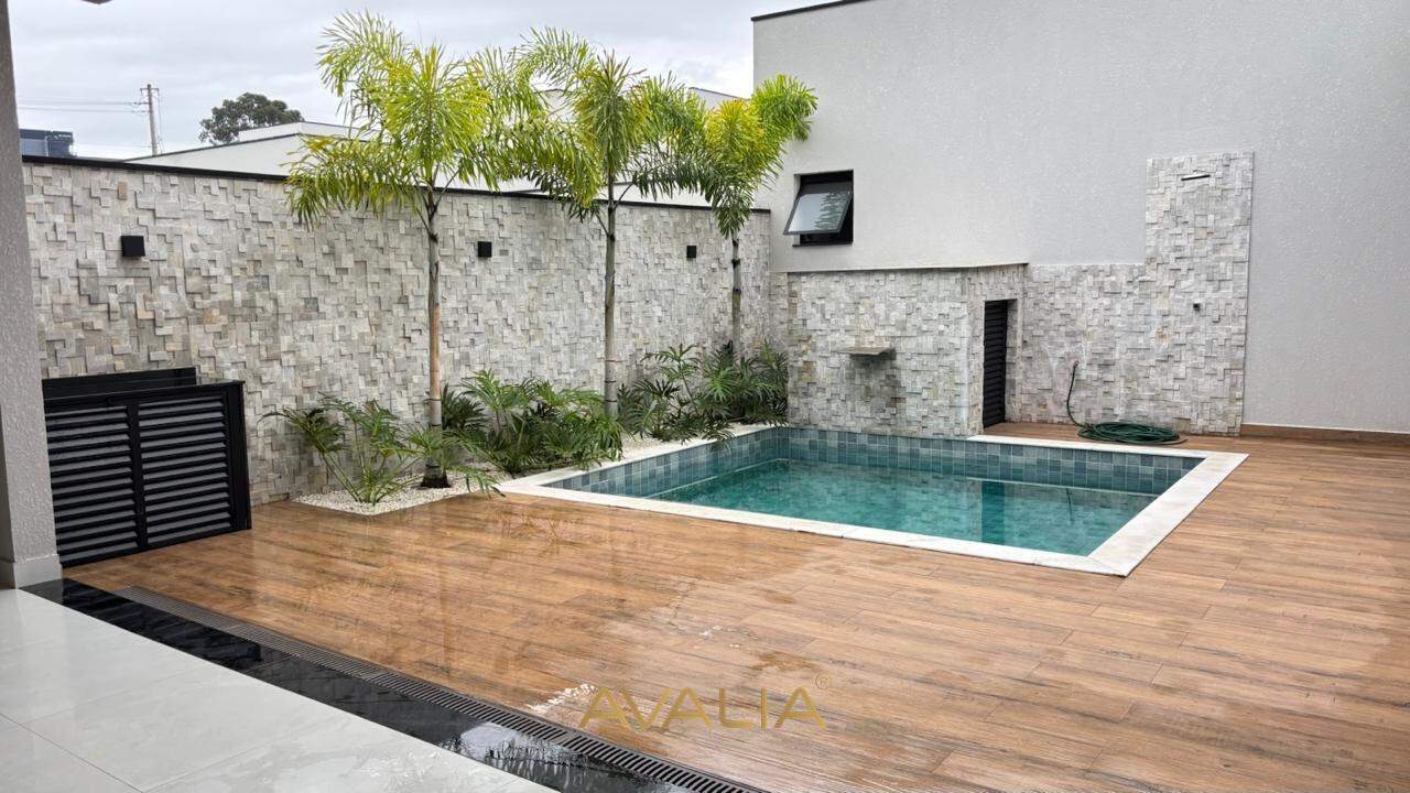Casa em condomínio à venda no Residencial London Park: 