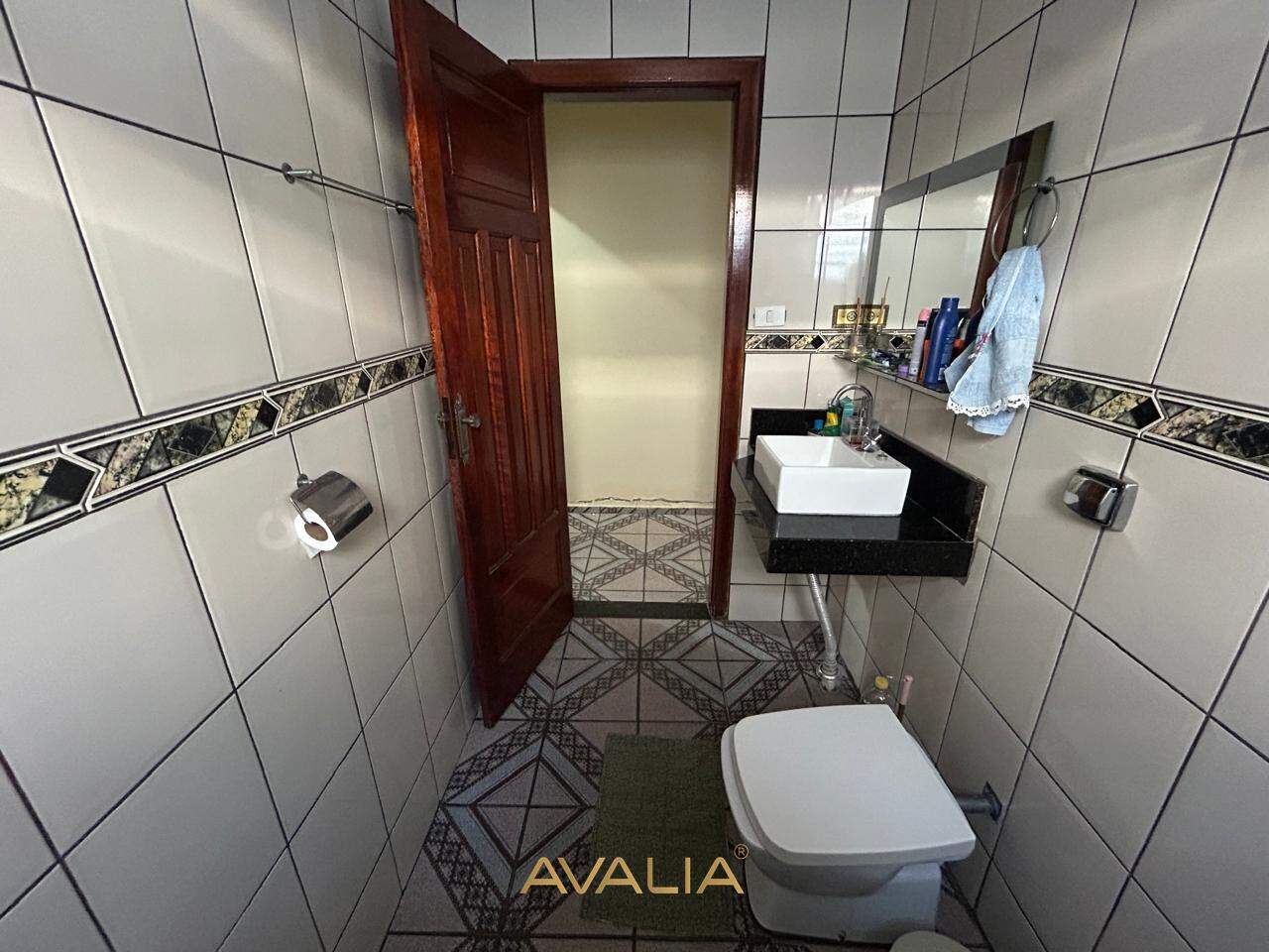 Casa à venda no Jardim Adriana: 