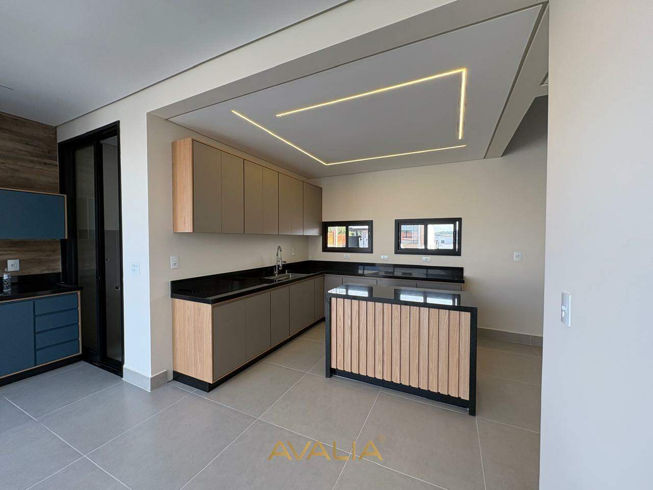 Casa em condomínio à venda no Jardim Doutor Carlos Augusto de Camargo Andrade: 