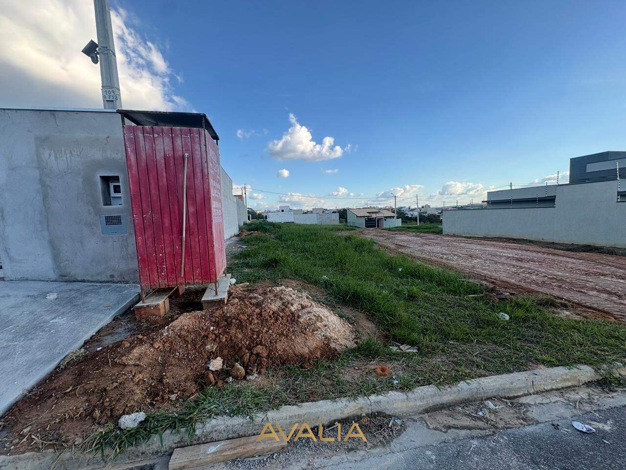 Terreno à venda no Jardim Bom Sucesso: 