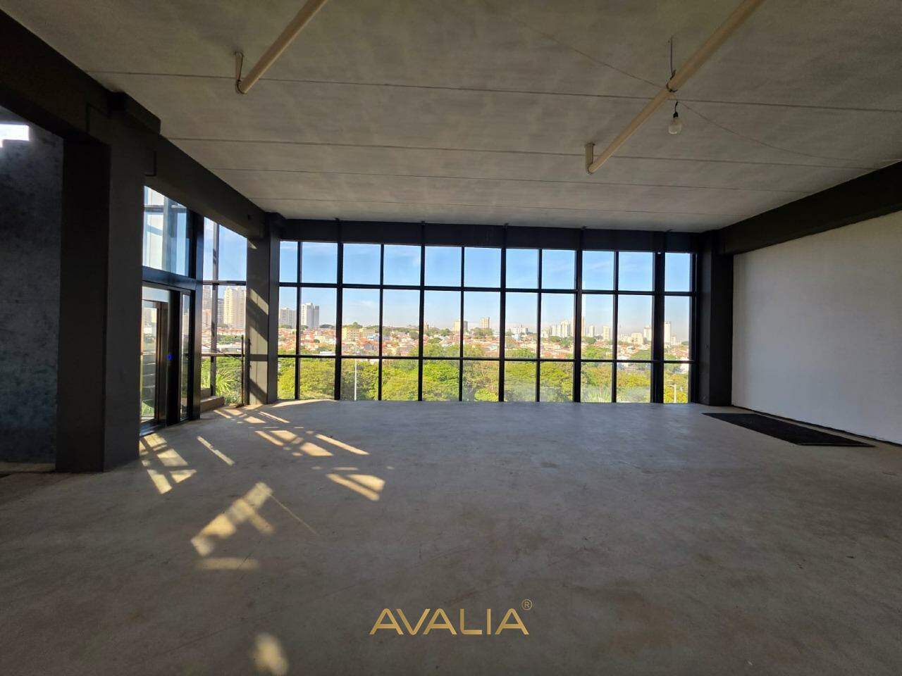 Sala Comercial à venda no Chácara Areal: 