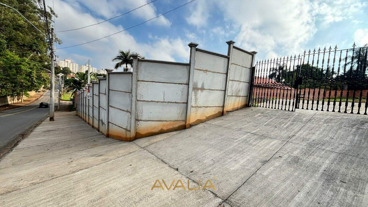Lote à venda no Chácara Alvorada: 