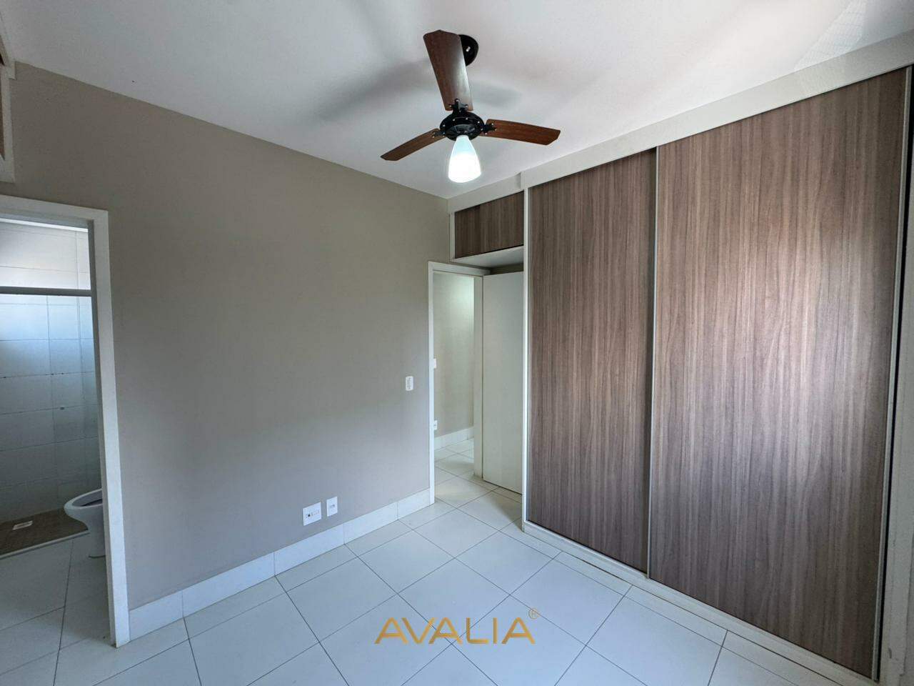 Apartamento para aluguel no Jardim Santiago: 