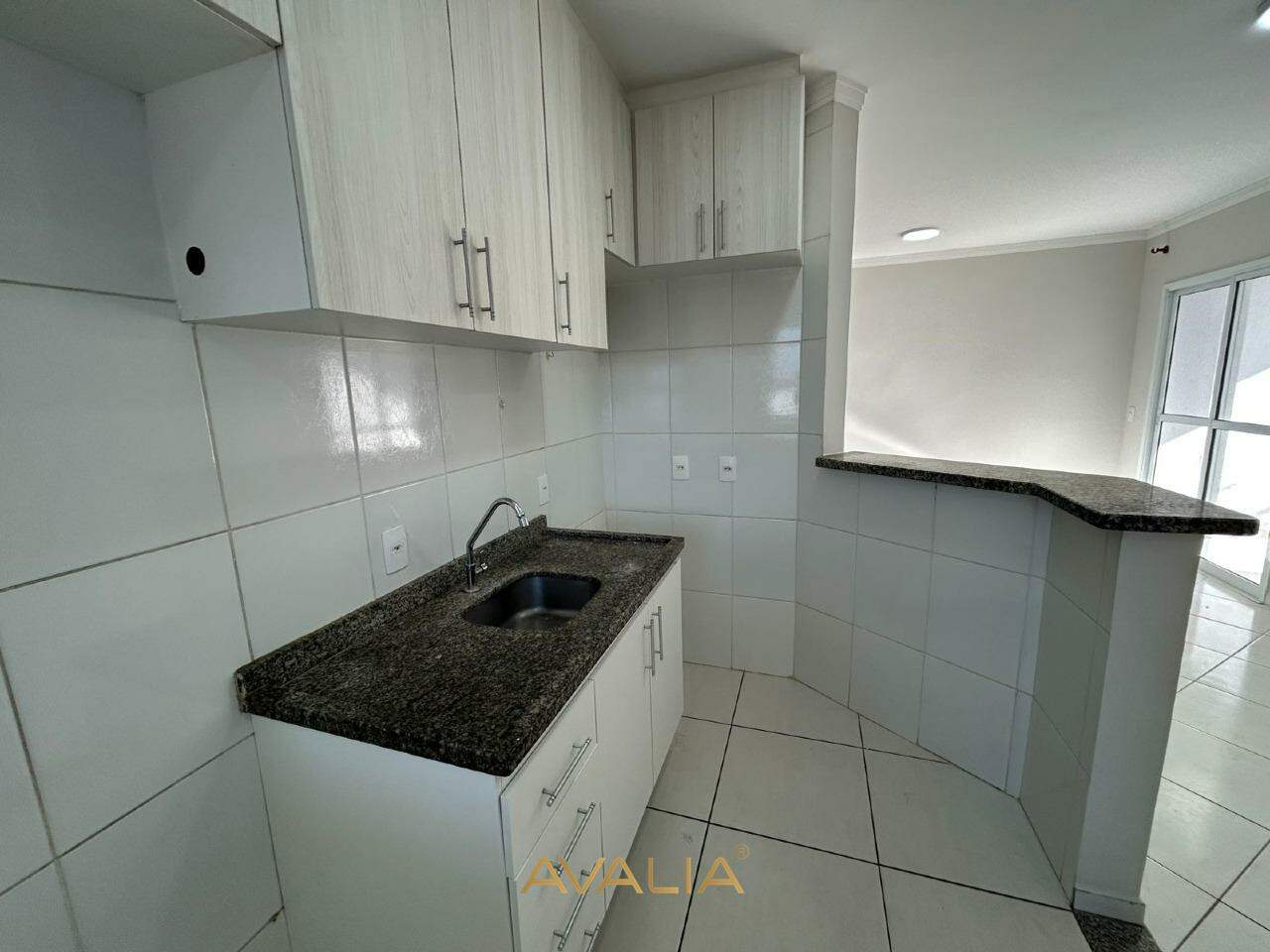 Apartamento para aluguel no Jardim Santiago: 