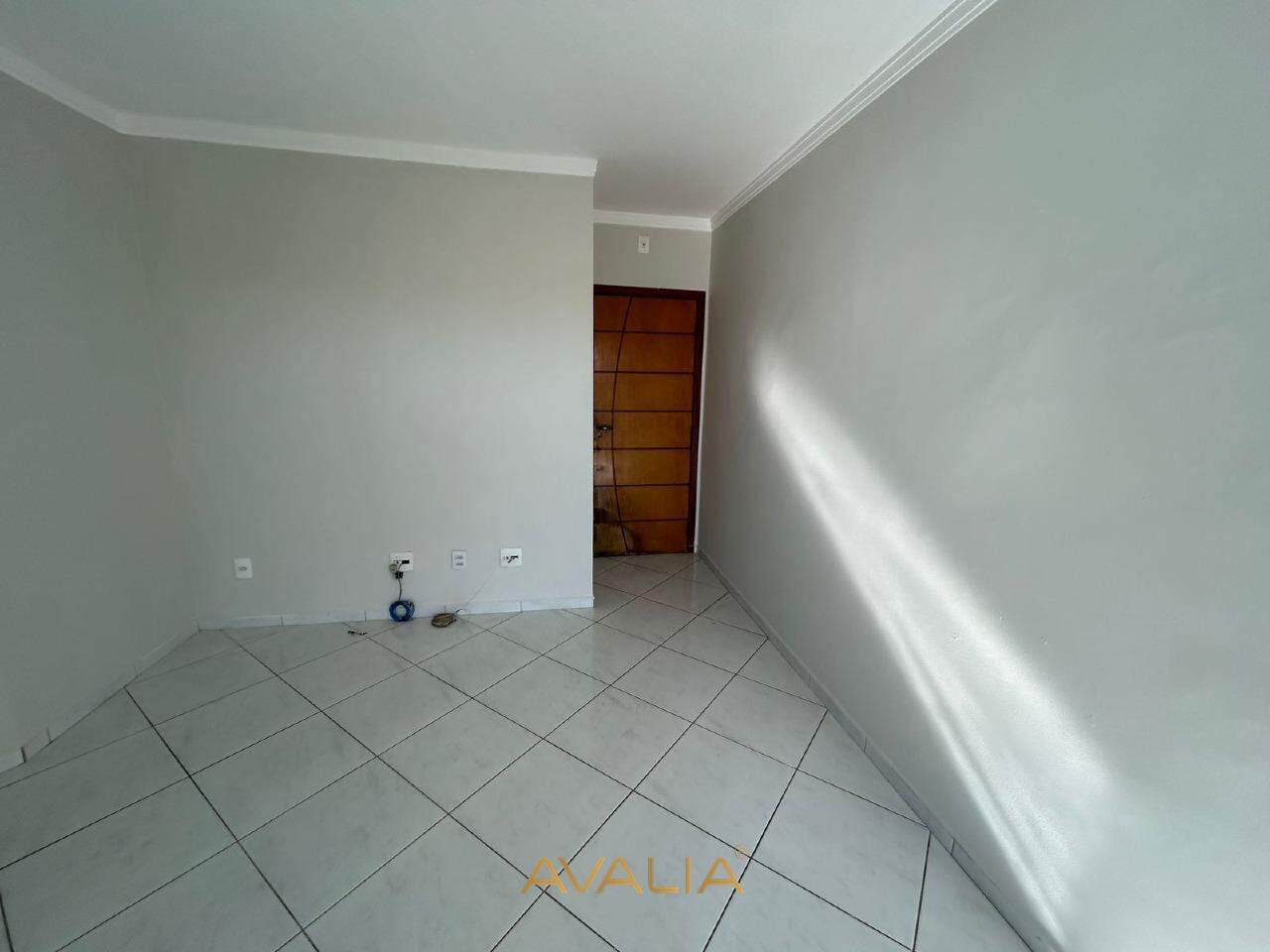 Apartamento para aluguel no Jardim Santiago: 