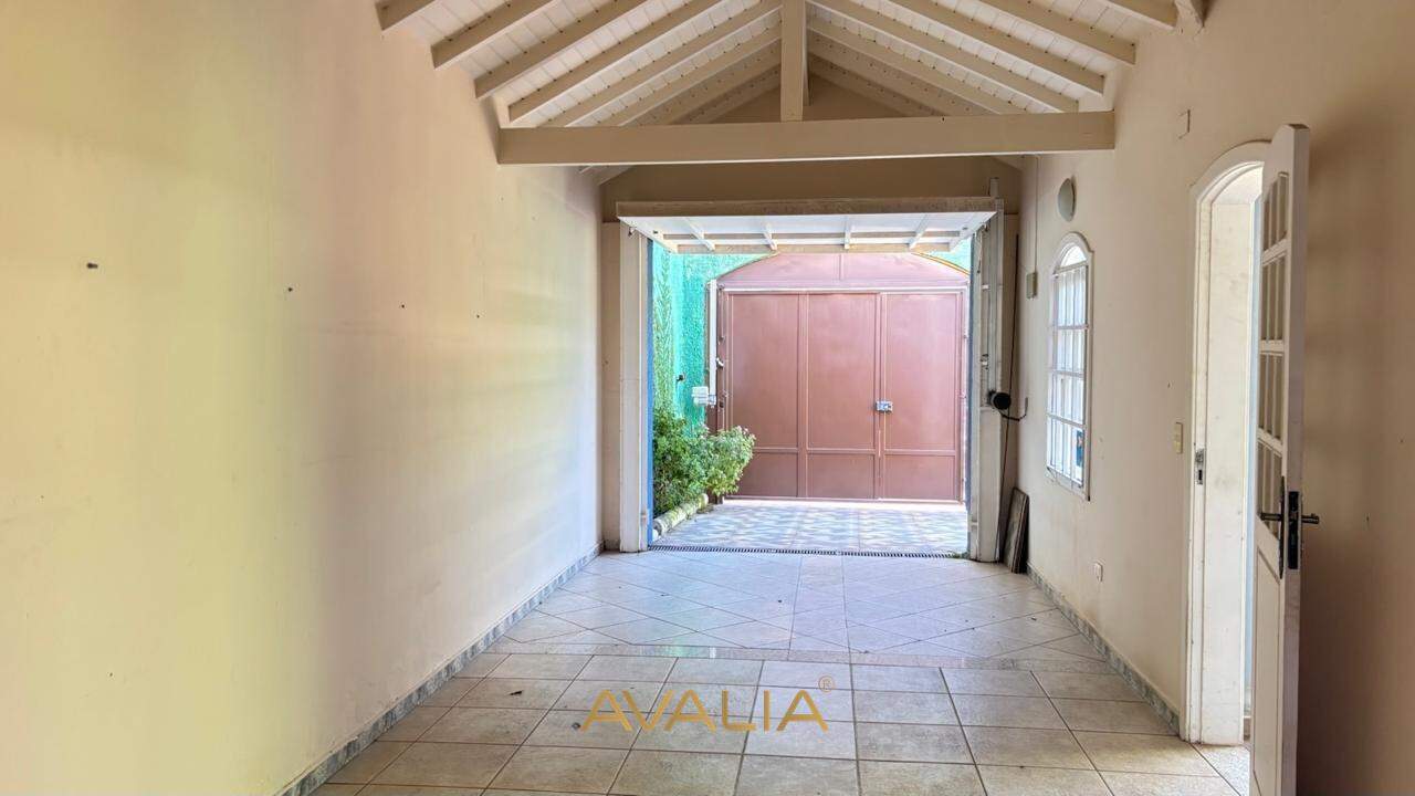 Casa à venda no Centro: GARAGEM