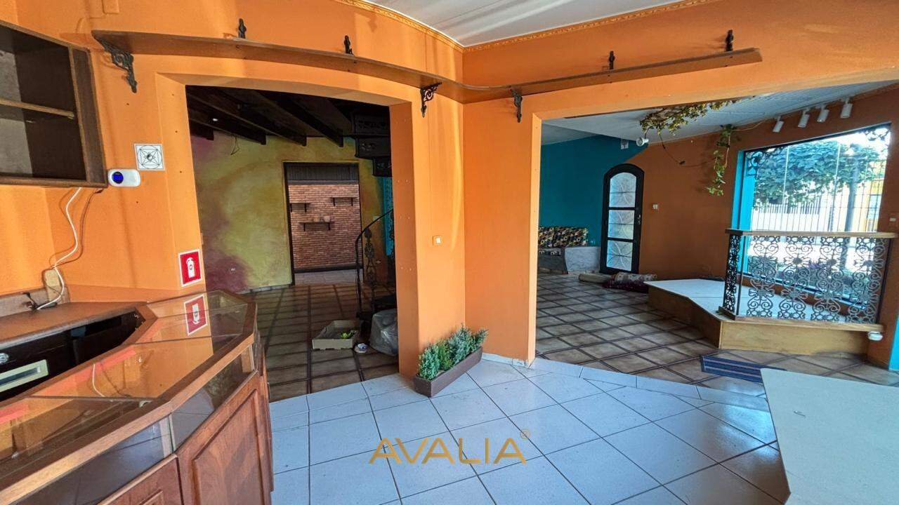 Casa Comercial à venda no Centro: 
