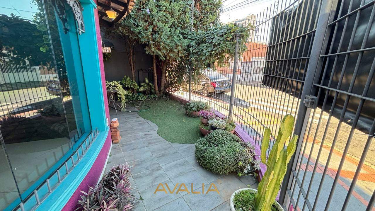 Casa Comercial à venda no Centro: 