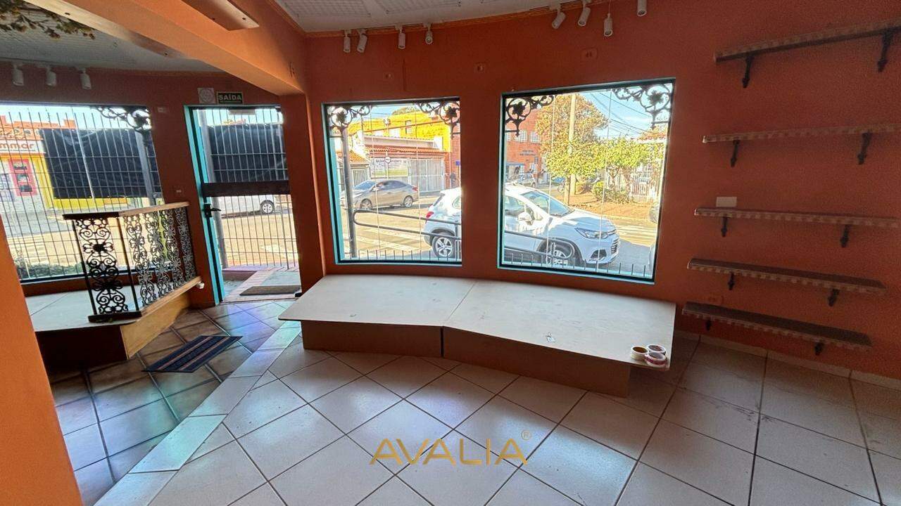 Casa Comercial à venda no Centro: 