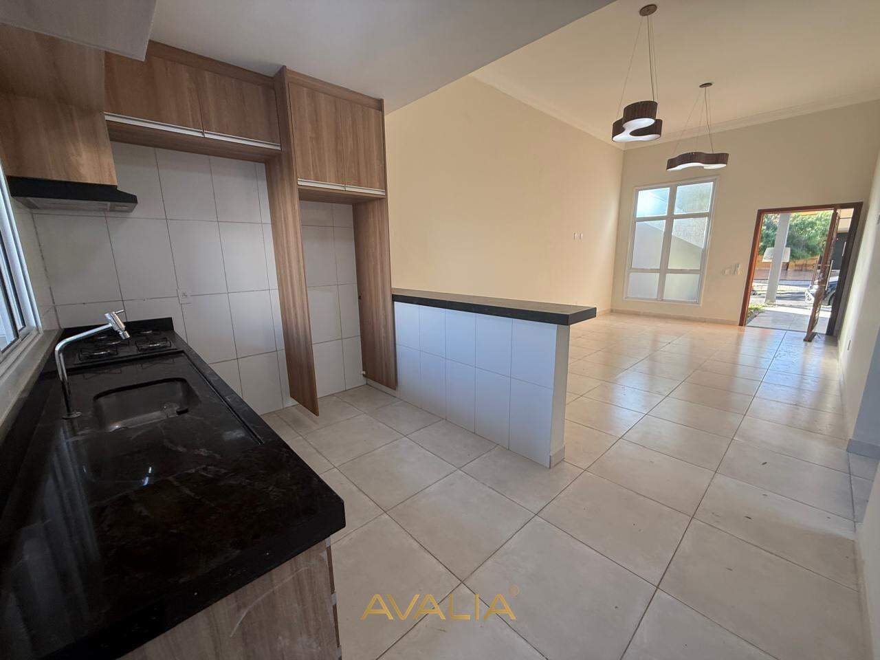 Casa em condomínio à venda no Jardins do Império: 