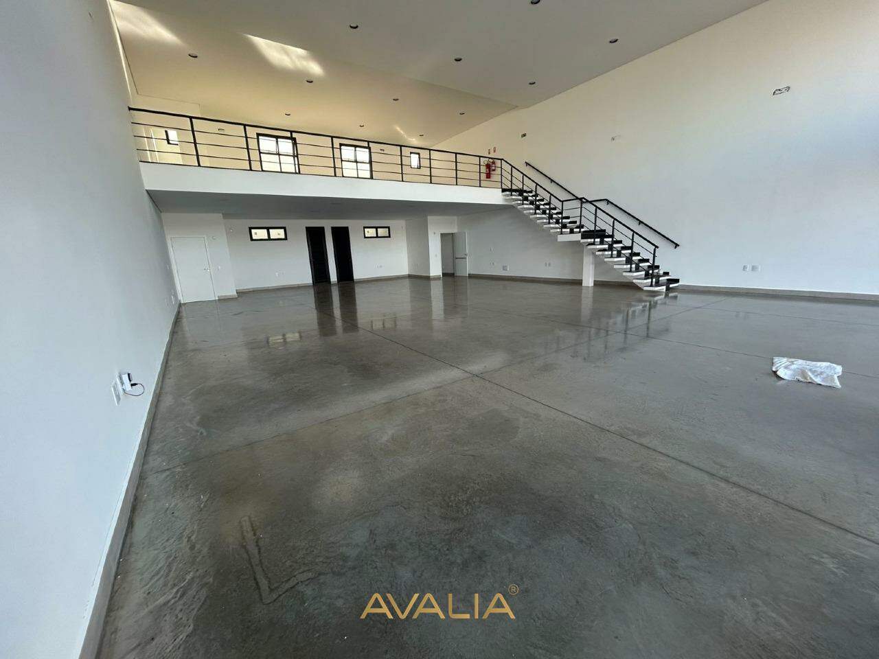 Salão para aluguel no Jardim Esplanada: 