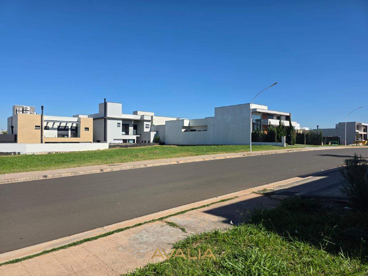Lote em condomínio à venda no Jardim Residencial Dona Maria José: 